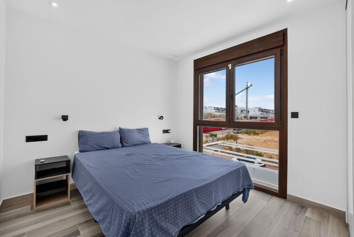 For sale - 4 Bedroom 3 Bathroom House - Detached Villa in Orihuela - Los Balcones  - Alicante