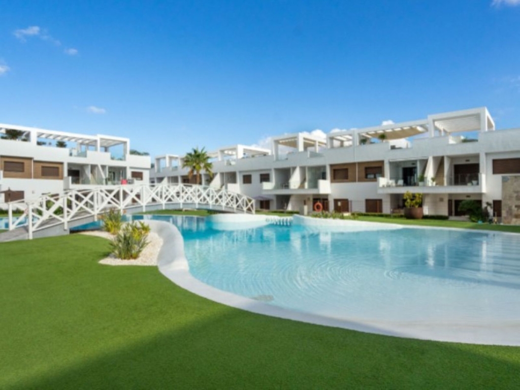 4 Bedroom 3 Bathroom House - Detached Villa in Orihuela
