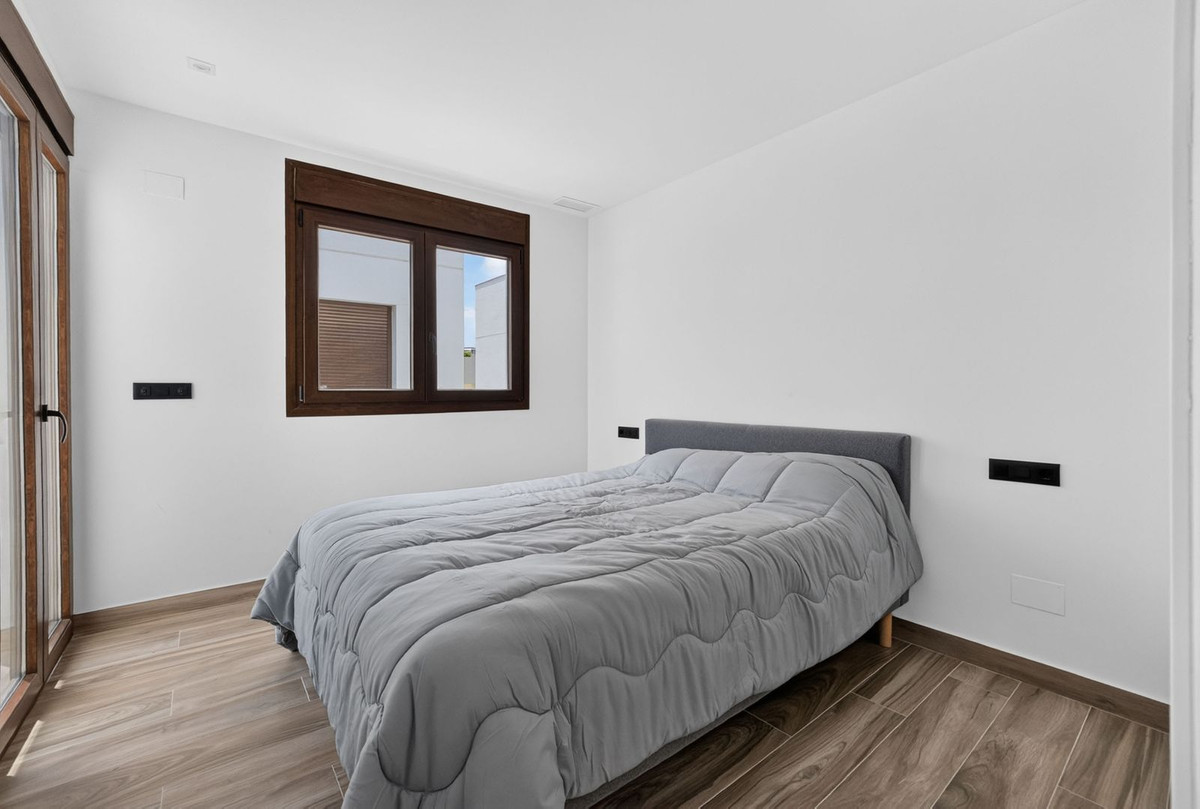 For sale - 4 Bedroom 3 Bathroom House - Detached Villa in Orihuela - Los Balcones  - Alicante