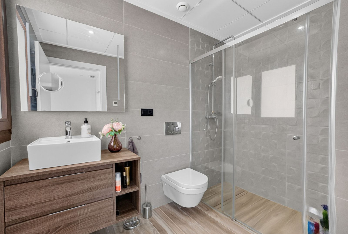 For sale - 4 Bedroom 3 Bathroom House - Detached Villa in Orihuela - Los Balcones  - Alicante