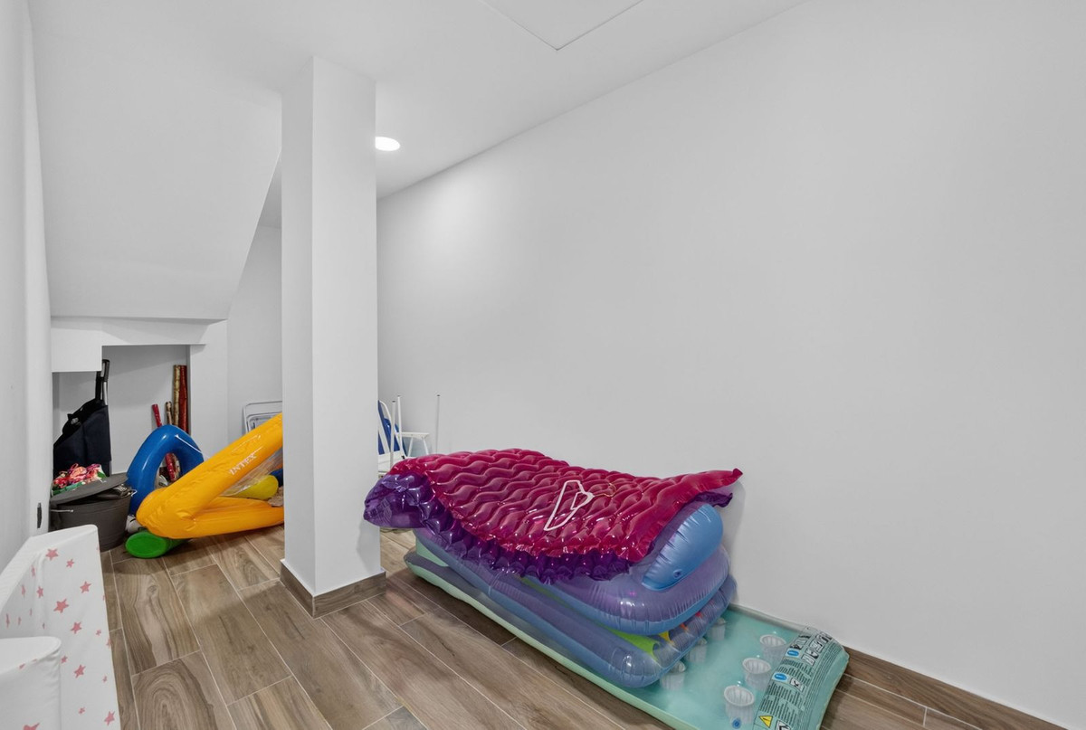 For sale - 4 Bedroom 3 Bathroom House - Detached Villa in Orihuela - Los Balcones  - Alicante