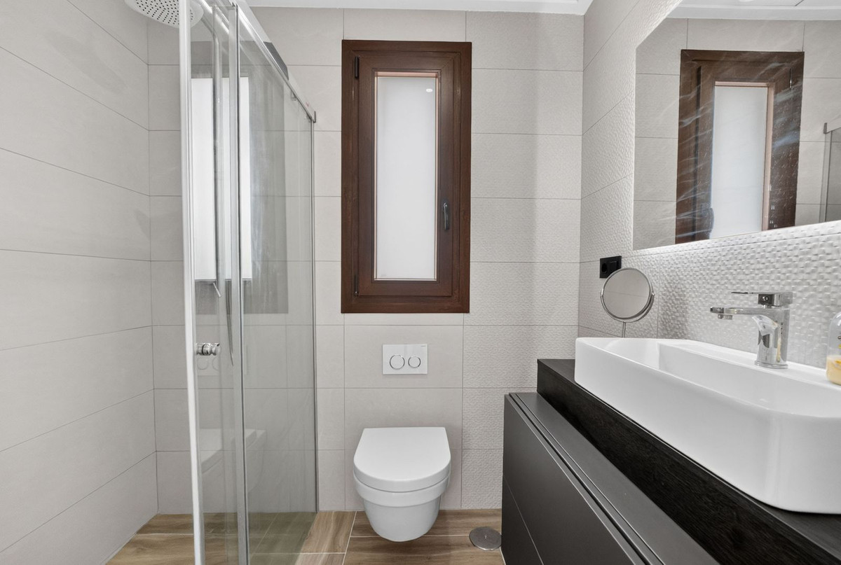 For sale - 4 Bedroom 3 Bathroom House - Detached Villa in Orihuela - Los Balcones  - Alicante