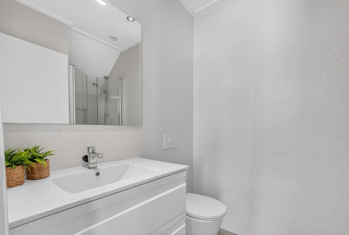 For sale - 3 Bedroom 2 Bathroom House - Townhouse in Orihuela - Lomas de Cabo Roig  - Alicante