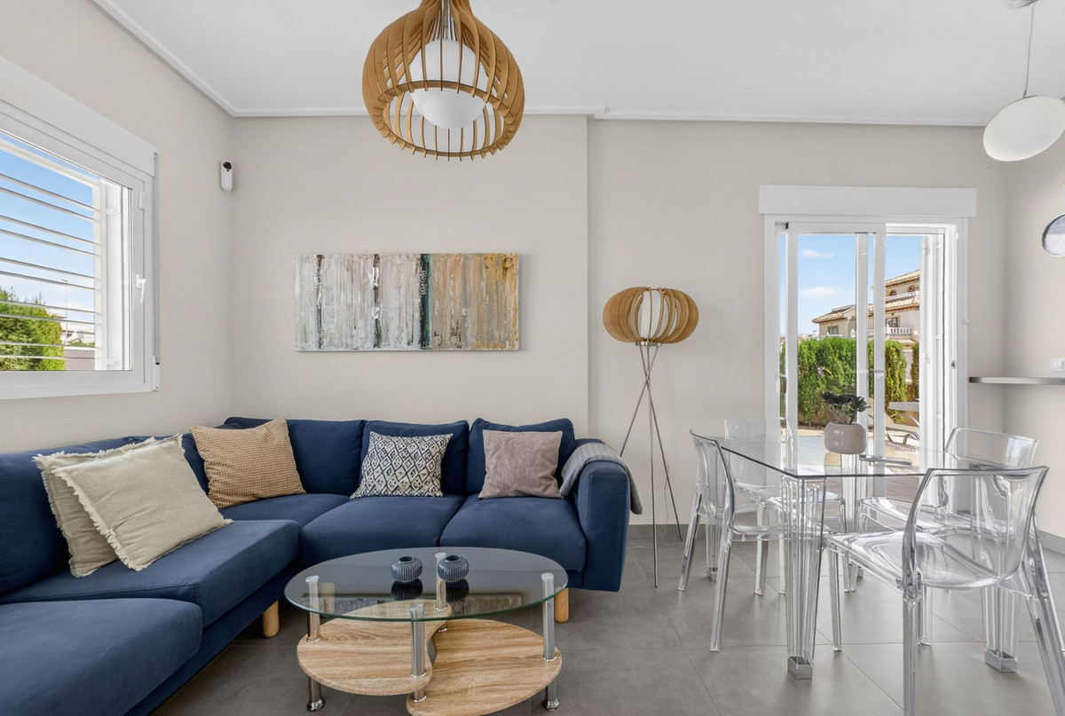 For sale - 3 Bedroom 2 Bathroom House - Townhouse in Orihuela - Lomas de Cabo Roig  - Alicante