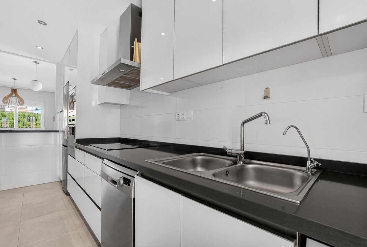 For sale - 3 Bedroom 2 Bathroom House - Townhouse in Orihuela - Lomas de Cabo Roig  - Alicante