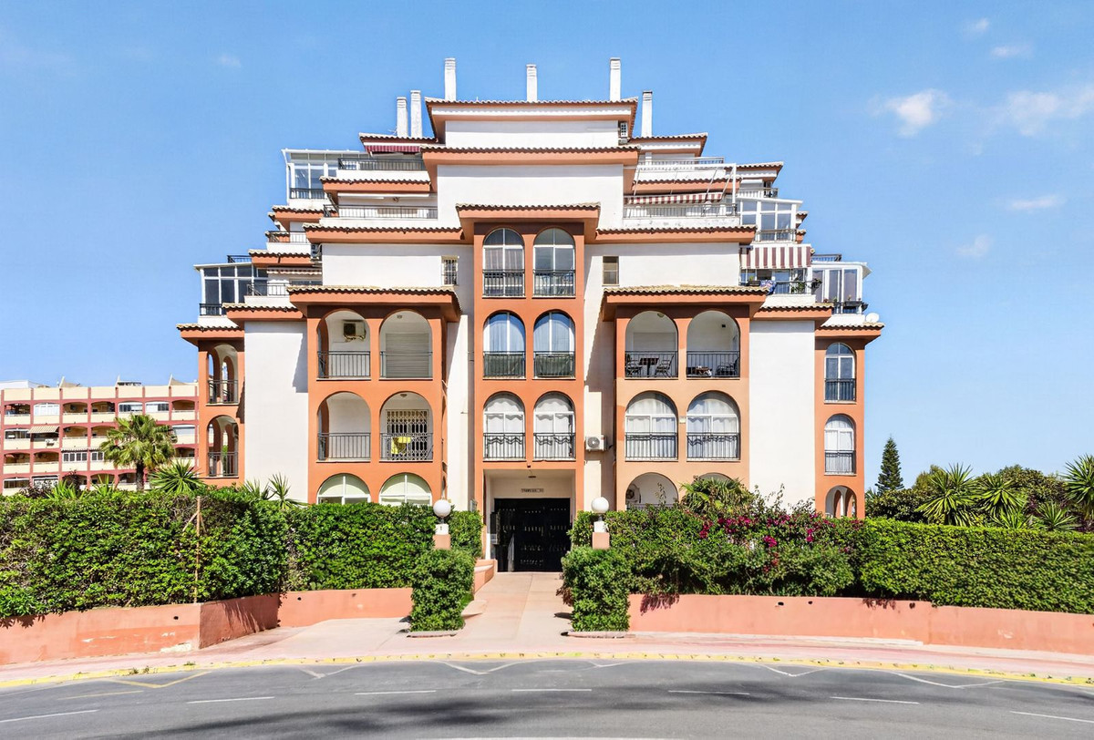 For sale - 3 Bedroom 2 Bathroom Apartment - Penthouse in Torrevieja - La Mata  - Alicante
