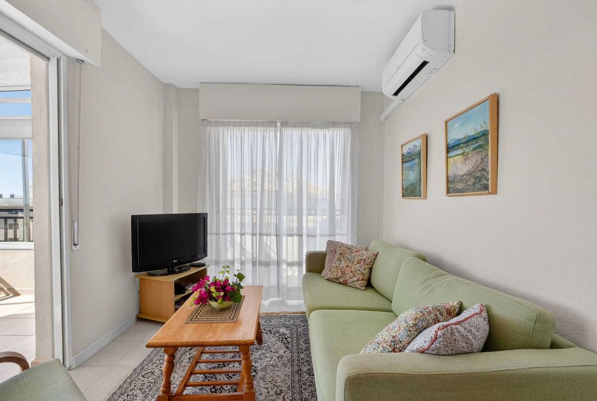 For sale - 3 Bedroom 2 Bathroom Apartment - Penthouse in Torrevieja - La Mata  - Alicante