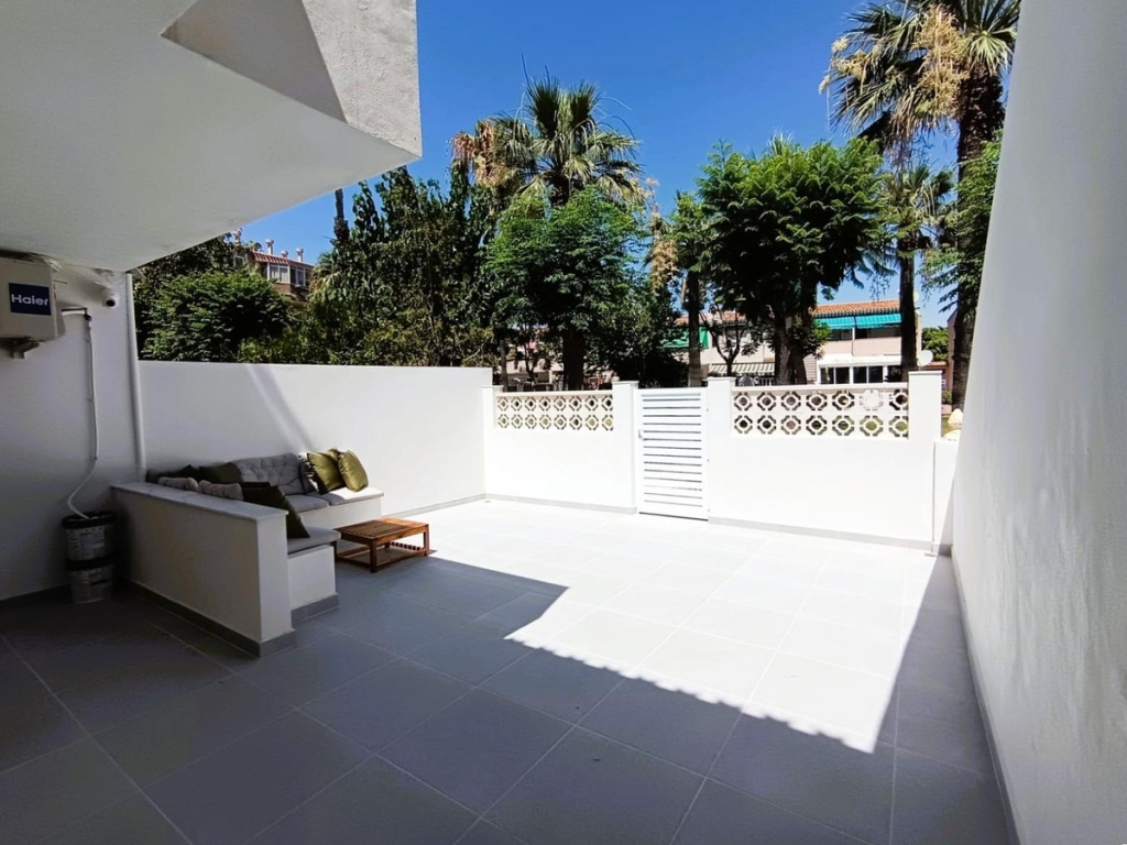 2 Bedroom 1 Bathroom House - Bungalow in Orihuela