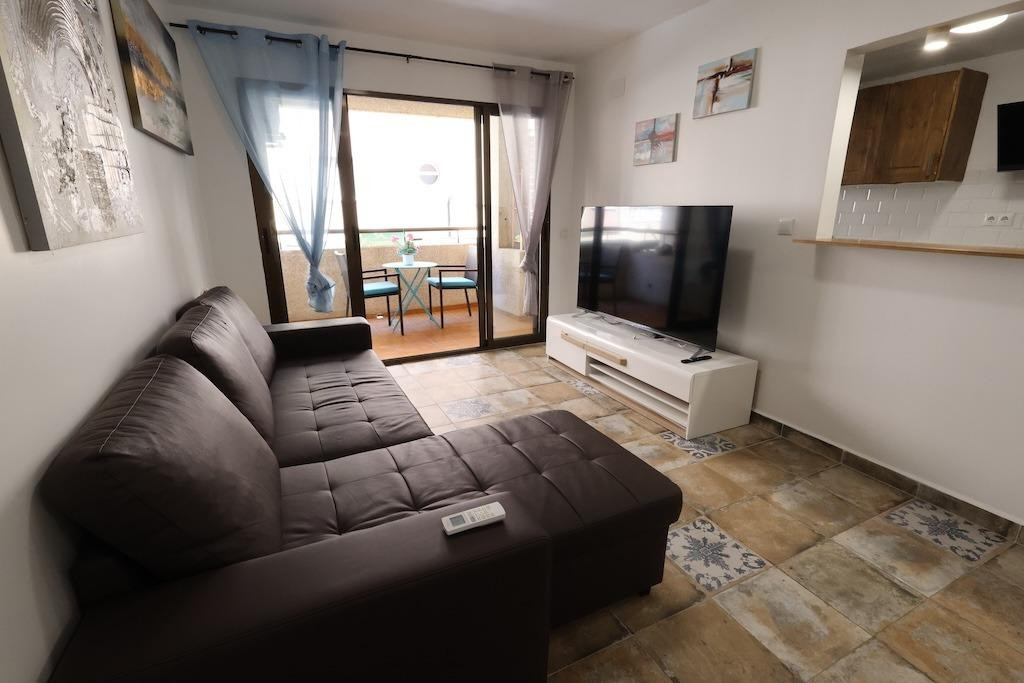 For sale - 3 Bedroom 2 Bathroom Apartment - Ground Floor Apartment in Torrevieja - Torrevieja Centro  - Alicante
