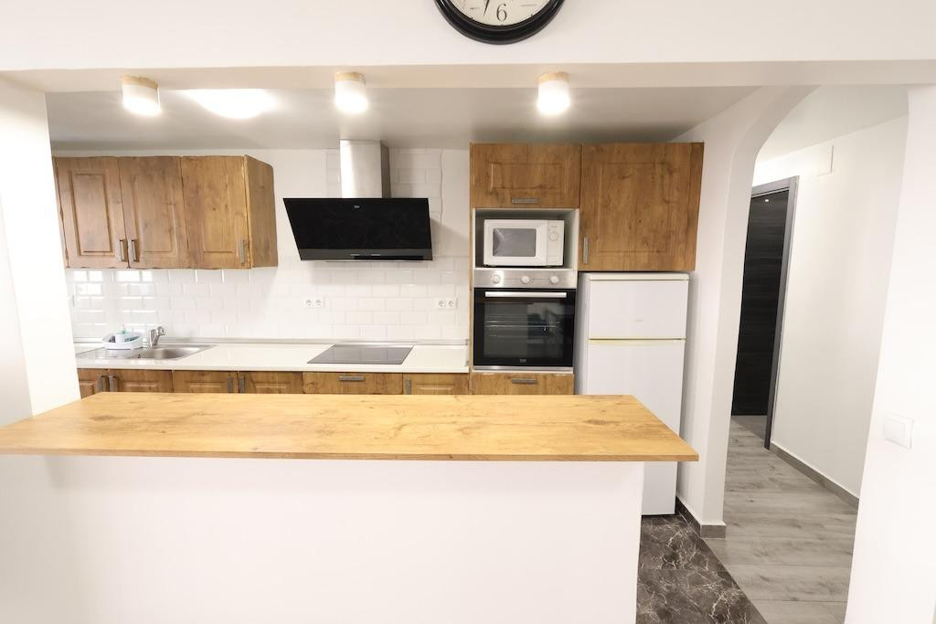 For sale - 3 Bedroom 2 Bathroom Apartment - Ground Floor Apartment in Torrevieja - Torrevieja Centro  - Alicante