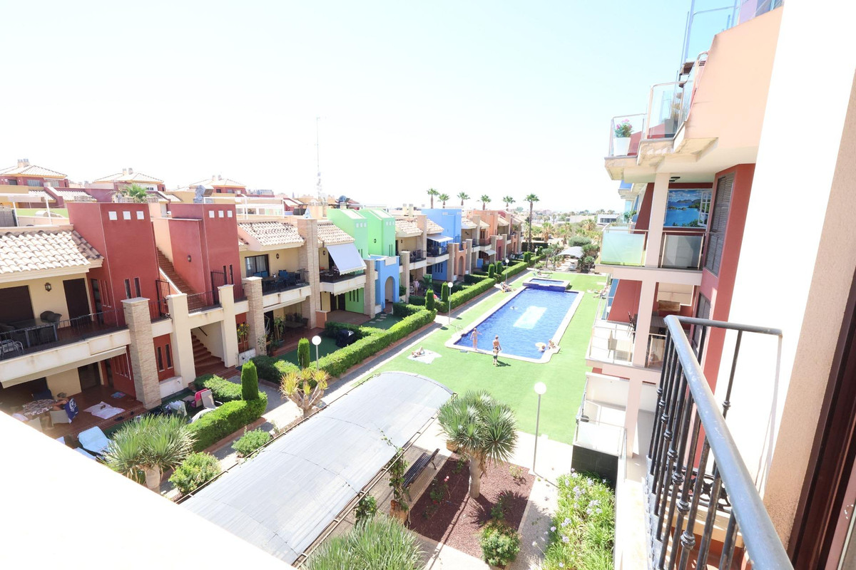 For sale - 2 Bedroom 2 Bathroom Apartment - Ground Floor Apartment in Orihuela - Lomas de Cabo Roig  - Alicante