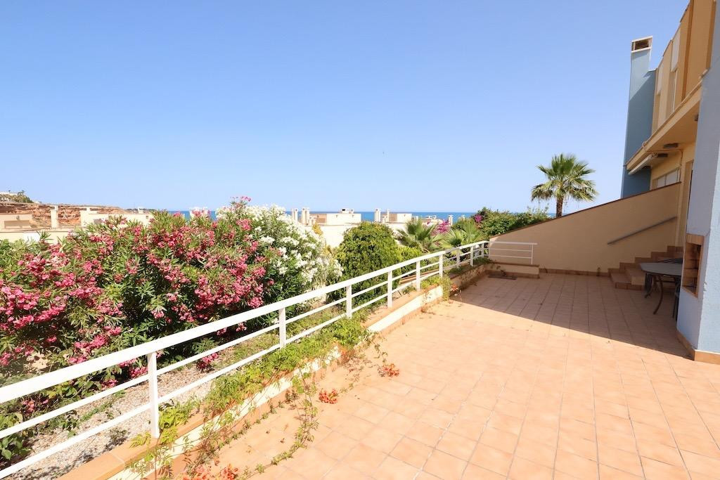 For sale - 3 Bedroom 3 Bathroom Townhouse in Cabo Roig - Orihuela Costa  - Alicante