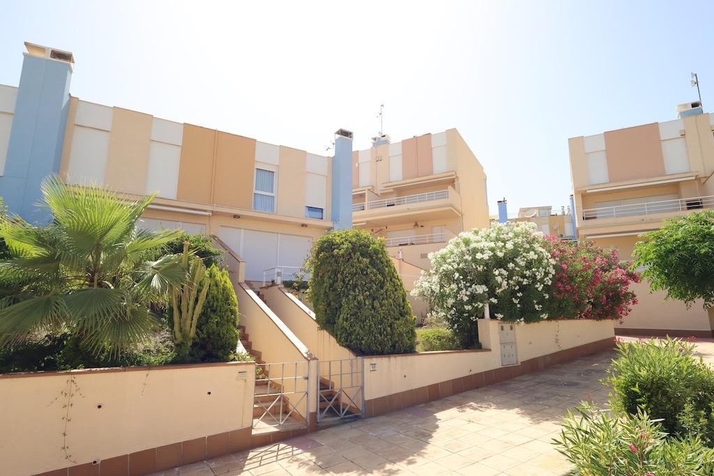 3 Bedroom 3 Bathroom Townhouse in Cabo Roig