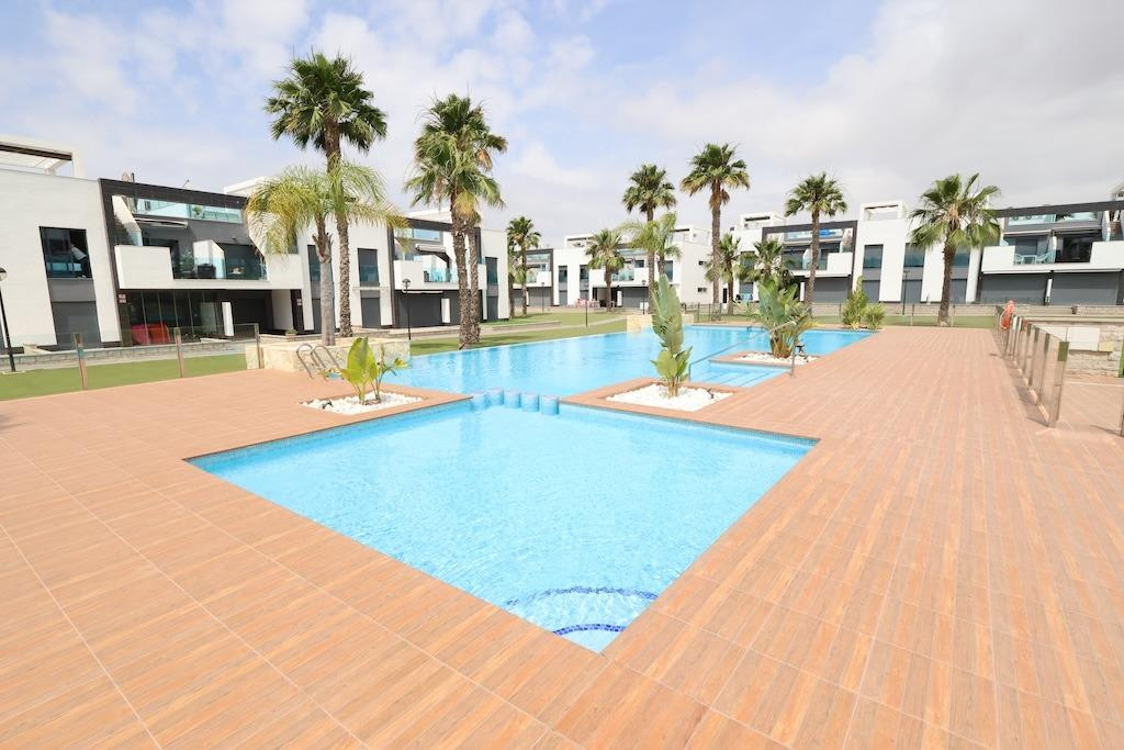 For sale - 2 Bedroom 2 Bathroom House - Bungalow in Guardamar del Segura - Guardamar del Segura Centro  - Alicante