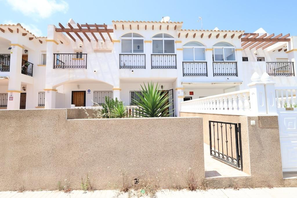 For sale - 2 Bedroom 1 Bathroom Townhouse in Punta Prima - La Ciñuelica  - Alicante