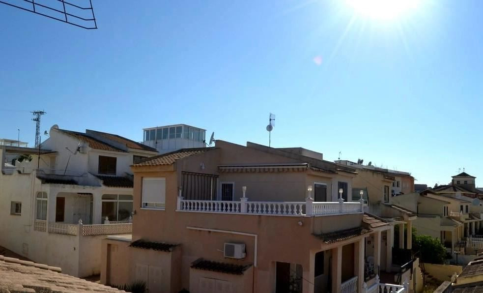 For sale - 4 Bedroom 4 Bathroom House - Detached Villa in San Miguel de Salinas - San Miguel de Salinas Centro  - Alicante