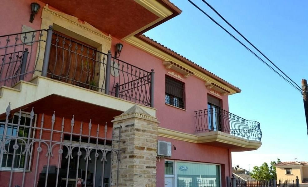 For sale - 4 Bedroom 4 Bathroom House - Detached Villa in San Miguel de Salinas - San Miguel de Salinas Centro  - Alicante