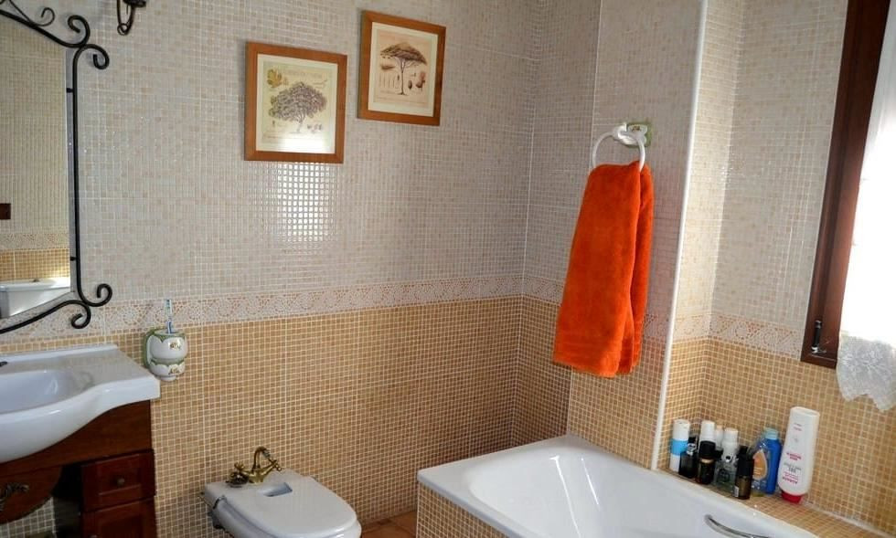 For sale - 4 Bedroom 4 Bathroom House - Detached Villa in San Miguel de Salinas - San Miguel de Salinas Centro  - Alicante