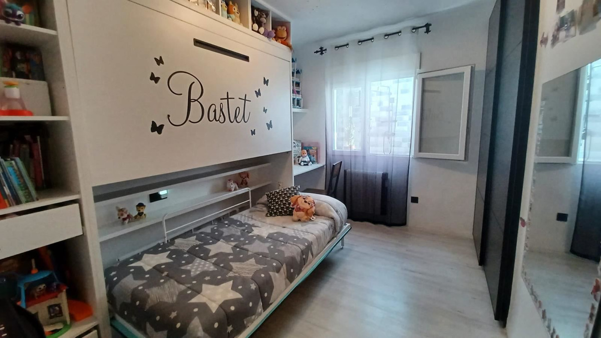 For sale - 3 Bedroom 2 Bathroom Apartment - Top Floor Apartment in Pilar de la Horadada - Torre de la Horadada  - Alicante