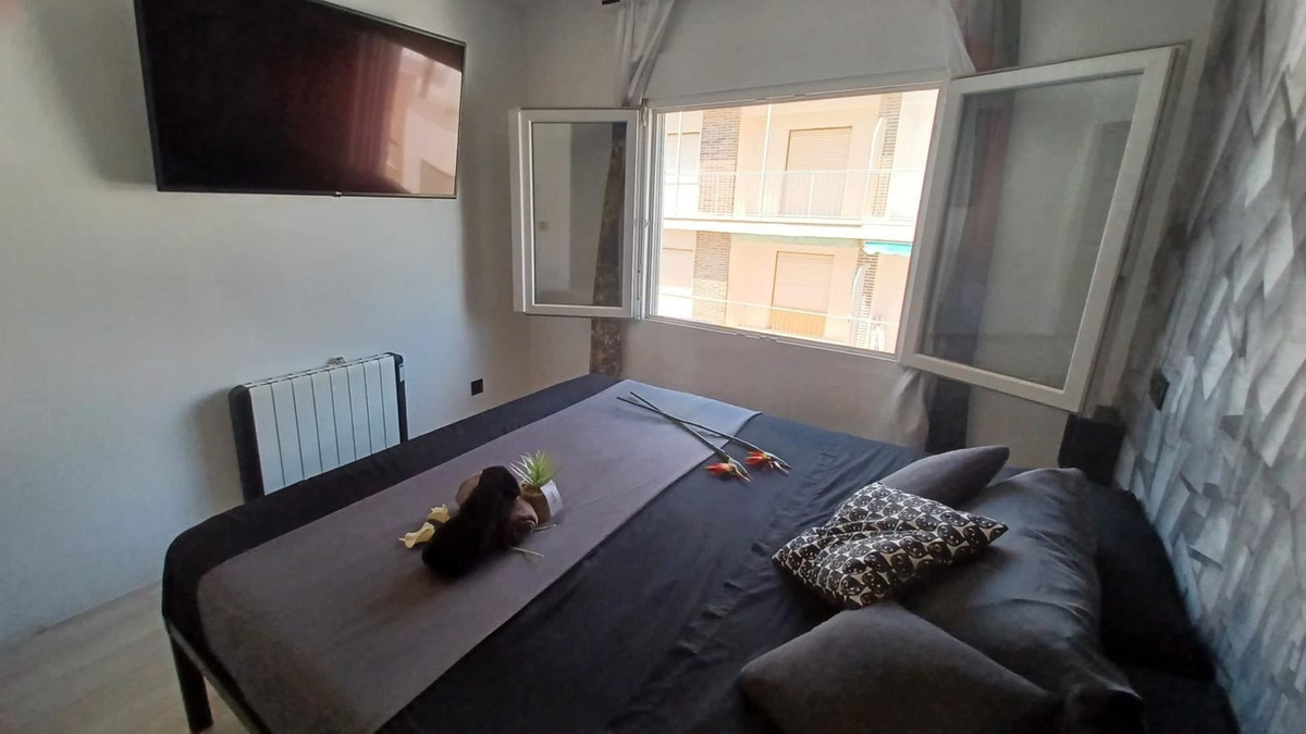 For sale - 3 Bedroom 2 Bathroom Apartment - Top Floor Apartment in Pilar de la Horadada - Torre de la Horadada  - Alicante