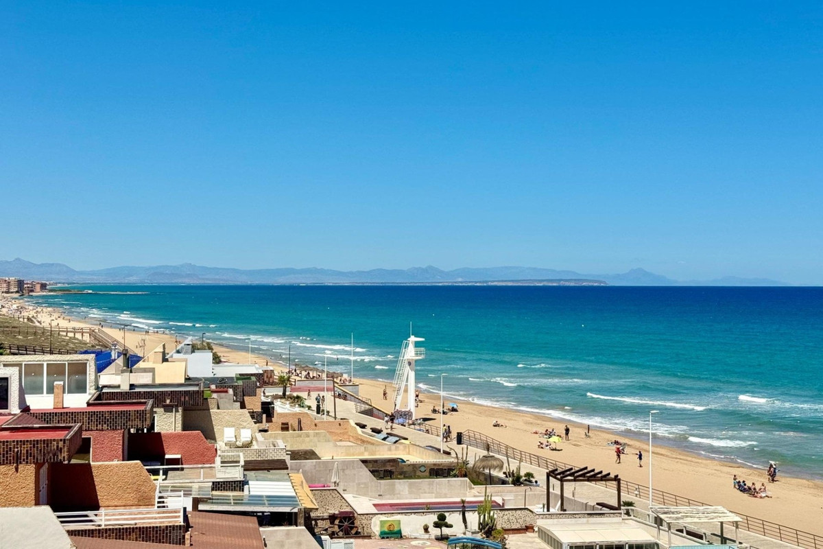 For sale - 2 Bedroom 1 Bathroom Apartment - Ground Floor Apartment in Torrevieja - La Mata  - Alicante