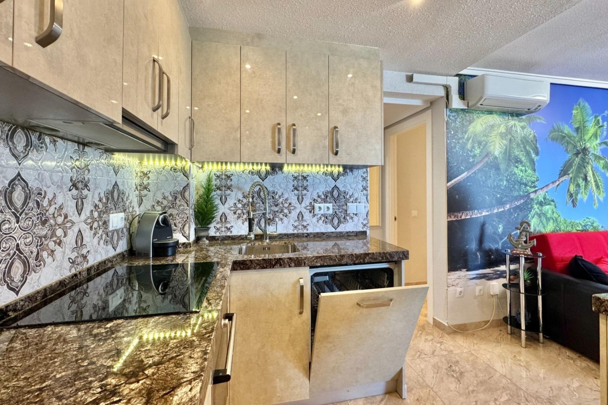 For sale - 2 Bedroom 1 Bathroom Apartment - Ground Floor Apartment in Torrevieja - La Mata  - Alicante
