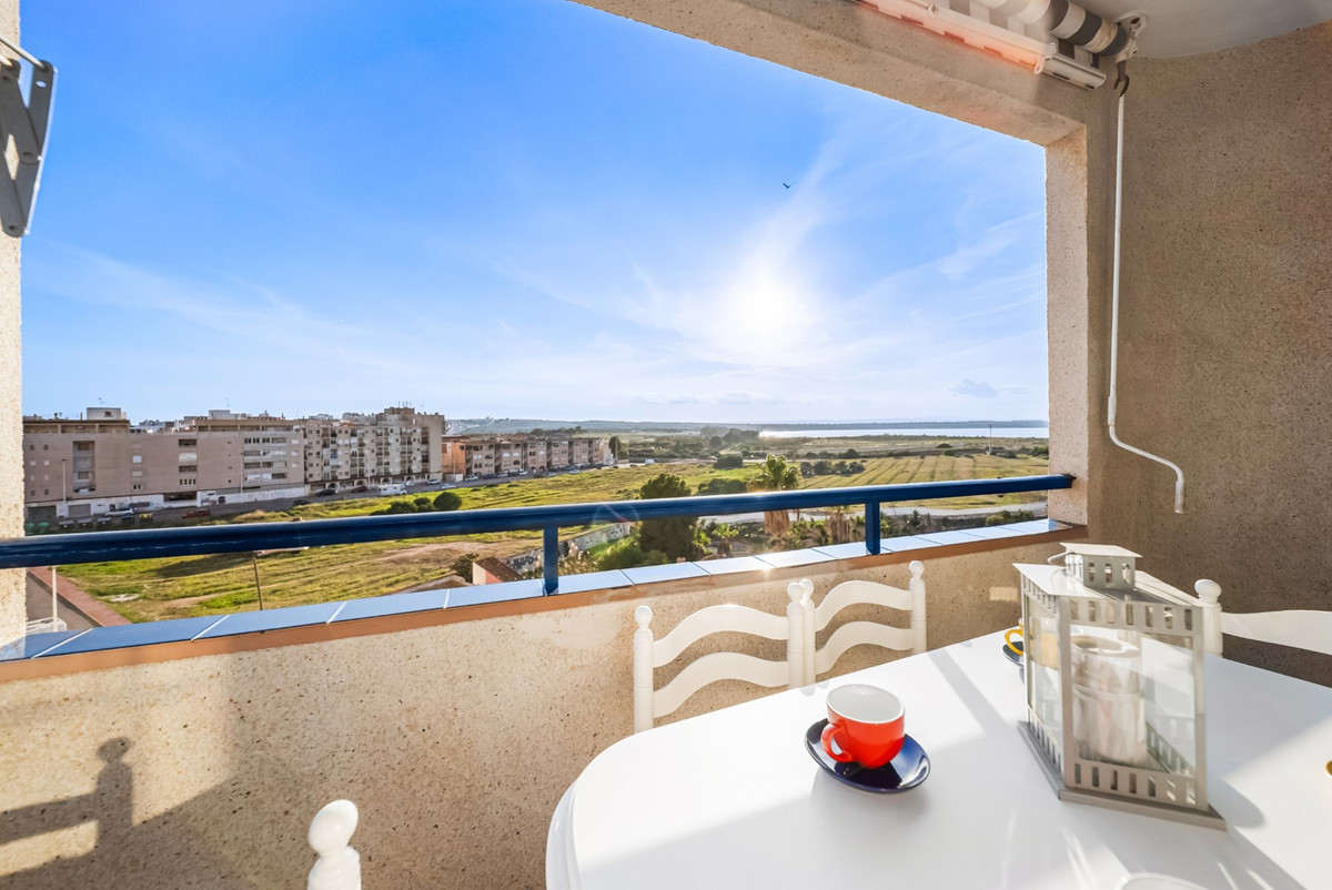 For sale - 2 Bedroom 1 Bathroom Apartment - Ground Floor Apartment in Torrevieja - La Mata  - Alicante