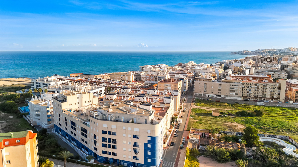 For sale - 2 Bedroom 1 Bathroom Apartment - Ground Floor Apartment in Torrevieja - La Mata  - Alicante
