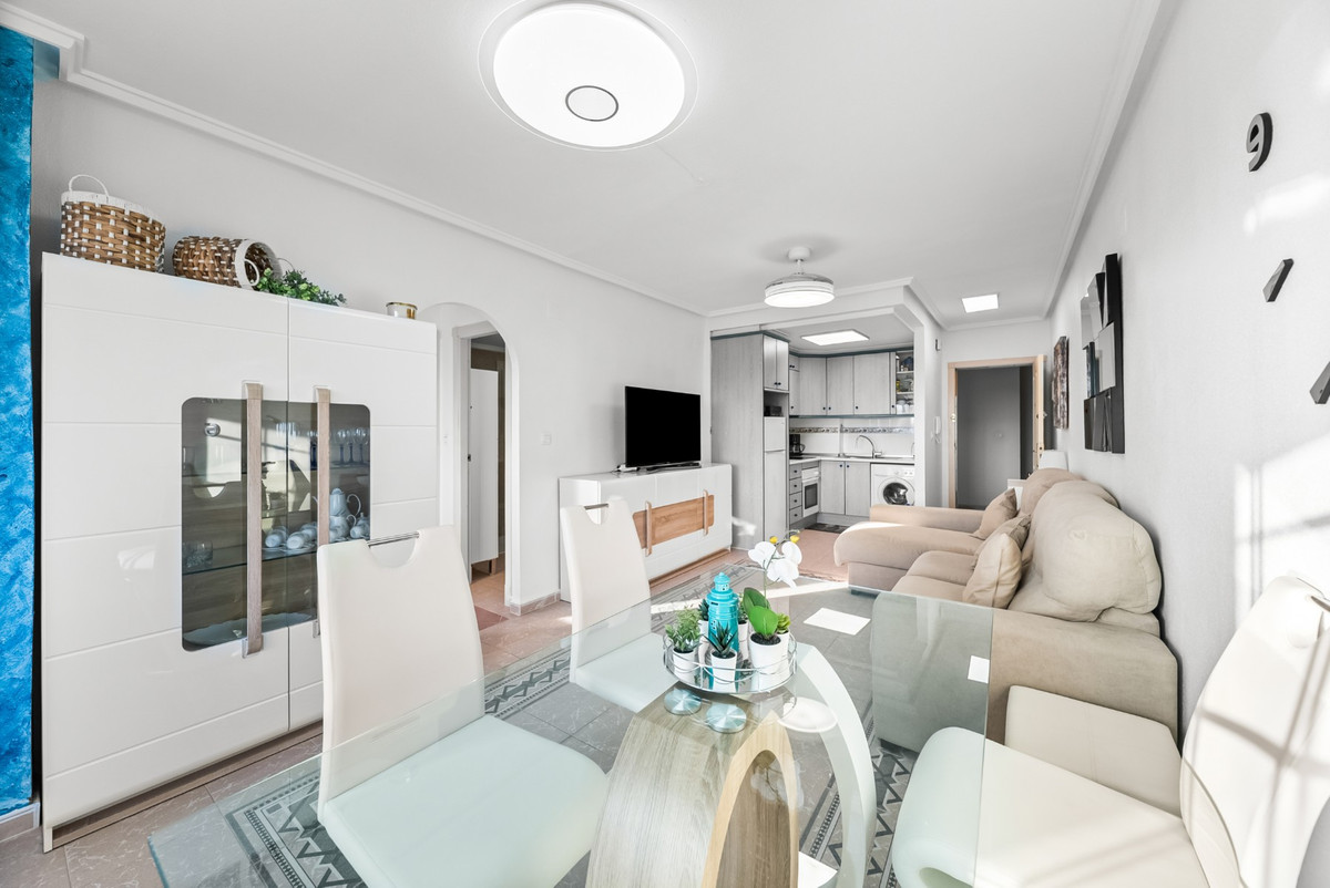 For sale - 2 Bedroom 1 Bathroom Apartment - Ground Floor Apartment in Torrevieja - La Mata  - Alicante