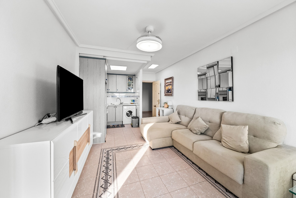 For sale - 2 Bedroom 1 Bathroom Apartment - Ground Floor Apartment in Torrevieja - La Mata  - Alicante