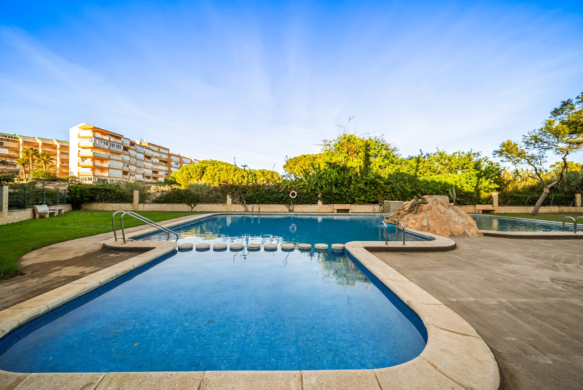For sale - 2 Bedroom 1 Bathroom Apartment - Ground Floor Apartment in Torrevieja - La Mata  - Alicante