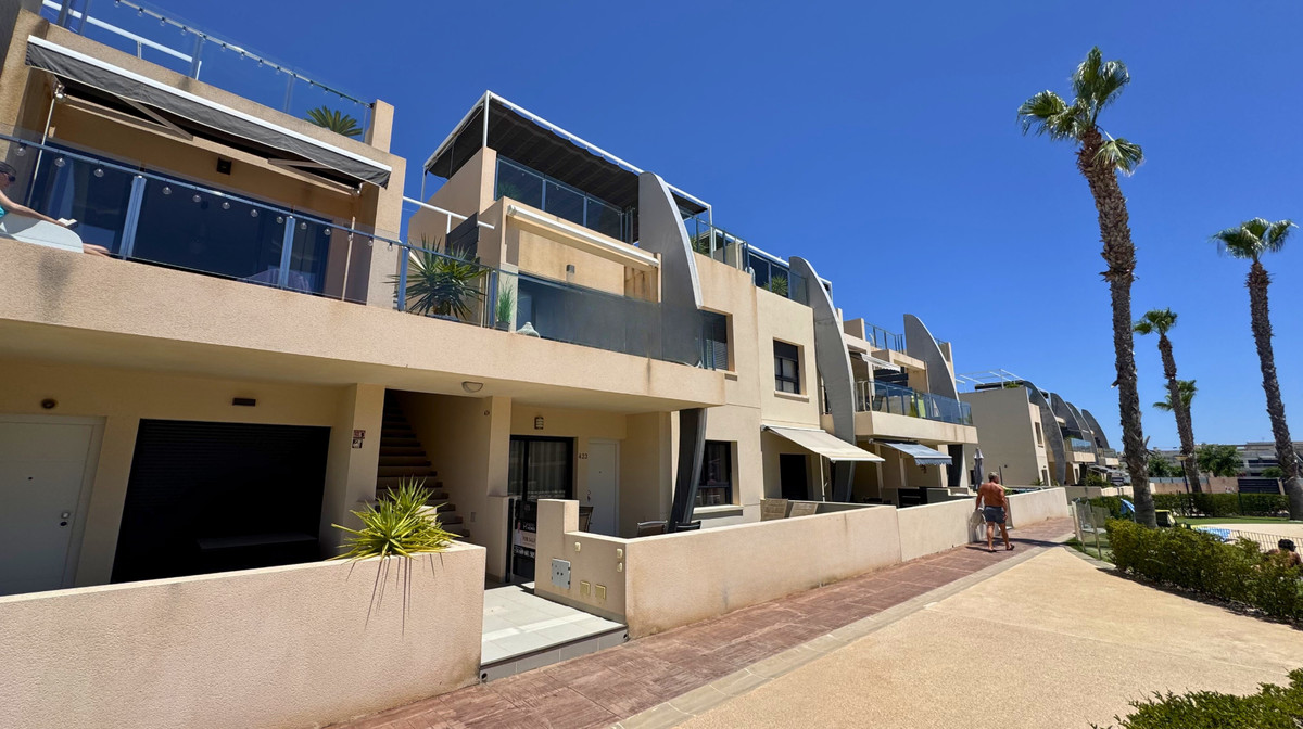 For sale - 2 Bedroom 2 Bathroom Apartment - Ground Floor Apartment in Pilar de la Horadada - Pilar de la Horadada Centro  - Alicante