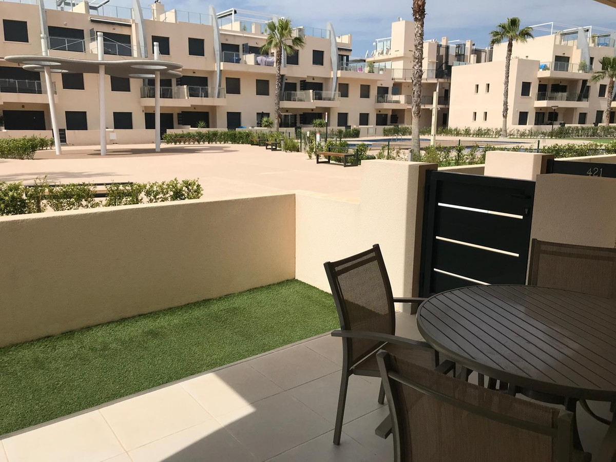 For sale - 2 Bedroom 2 Bathroom Apartment - Ground Floor Apartment in Pilar de la Horadada - Pilar de la Horadada Centro  - Alicante
