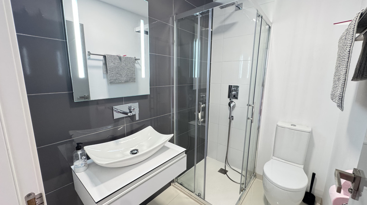 For sale - 2 Bedroom 2 Bathroom Apartment - Ground Floor Apartment in Pilar de la Horadada - Pilar de la Horadada Centro  - Alicante