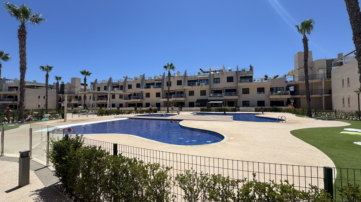 For sale - 2 Bedroom 2 Bathroom Apartment - Ground Floor Apartment in Pilar de la Horadada - Pilar de la Horadada Centro  - Alicante