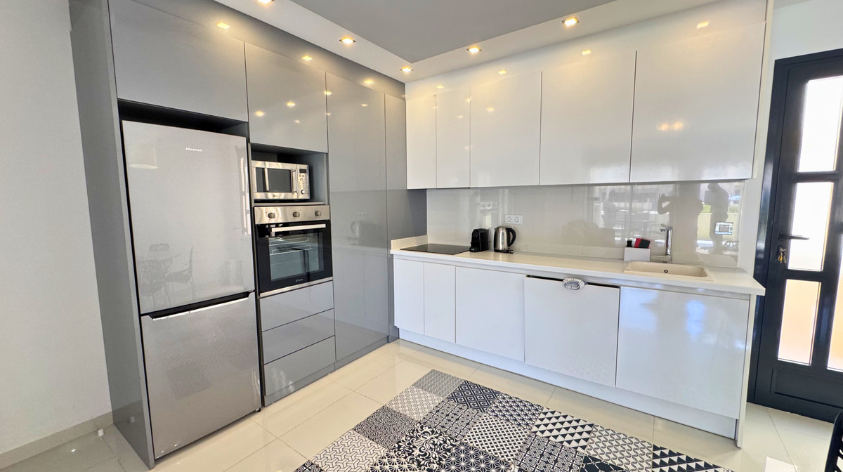 For sale - 2 Bedroom 2 Bathroom Apartment - Ground Floor Apartment in Pilar de la Horadada - Pilar de la Horadada Centro  - Alicante