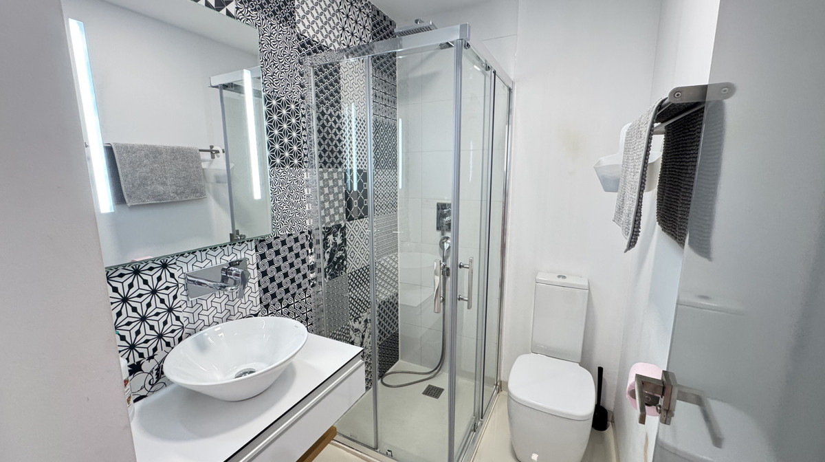 For sale - 2 Bedroom 2 Bathroom Apartment - Ground Floor Apartment in Pilar de la Horadada - Pilar de la Horadada Centro  - Alicante