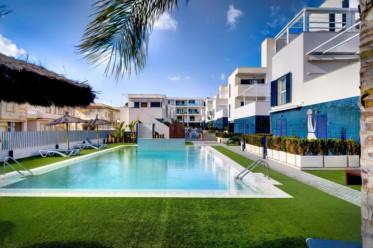 For sale - 1 Bedroom 1 Bathroom Apartment - Middle Floor Apartment in Orihuela - Playa Flamenca  - Alicante