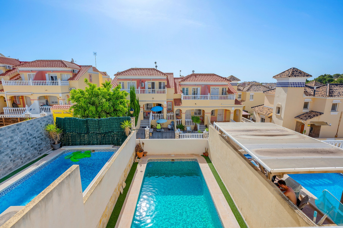 For sale - 3 Bedroom 2 Bathroom House - Detached Villa in Orihuela - Orihuela Costa  - Alicante