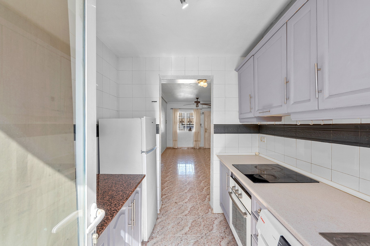 For sale - 3 Bedroom 2 Bathroom House - Detached Villa in Orihuela - Orihuela Costa  - Alicante