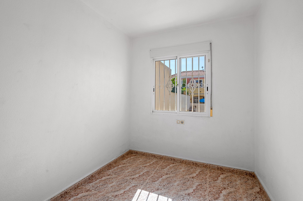 For sale - 3 Bedroom 2 Bathroom House - Detached Villa in Orihuela - Orihuela Costa  - Alicante
