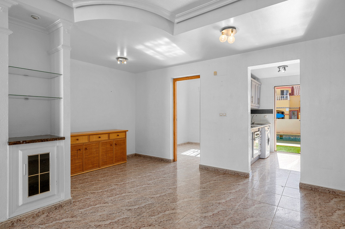 For sale - 3 Bedroom 2 Bathroom House - Detached Villa in Orihuela - Orihuela Costa  - Alicante