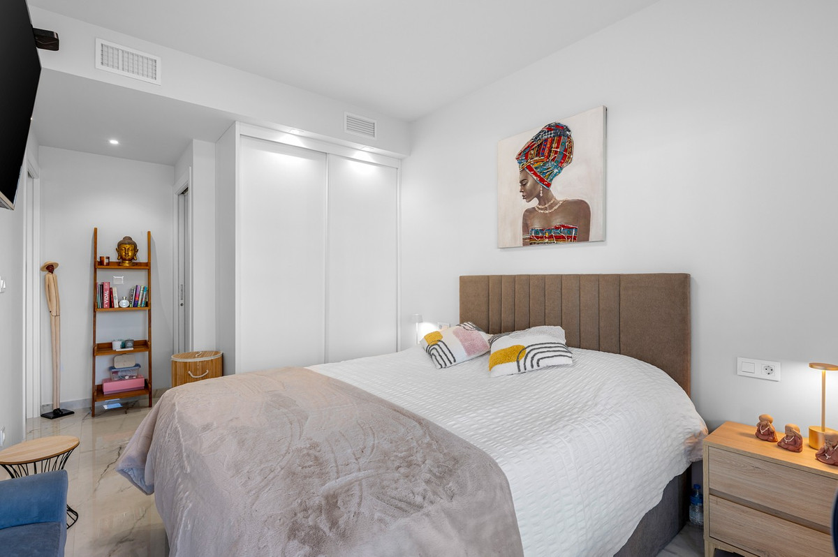 For sale - 2 Bedroom 2 Bathroom Apartment - Middle Floor Apartment in Orihuela - Playa Flamenca  - Alicante