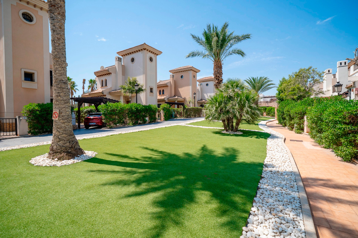 For sale - 3 Bedroom 2 Bathroom House - Townhouse in Algorfa - Algorfa Centro  - Alicante