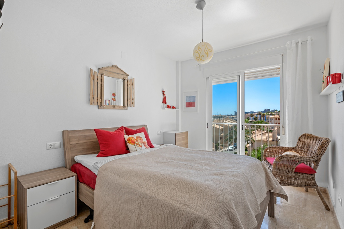 For sale - 3 Bedroom 2 Bathroom Apartment in Cabo Roig  - Cabo Roig  - Alicante