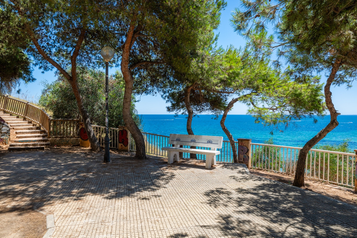 For sale - 3 Bedroom 2 Bathroom Apartment in Cabo Roig  - Cabo Roig  - Alicante