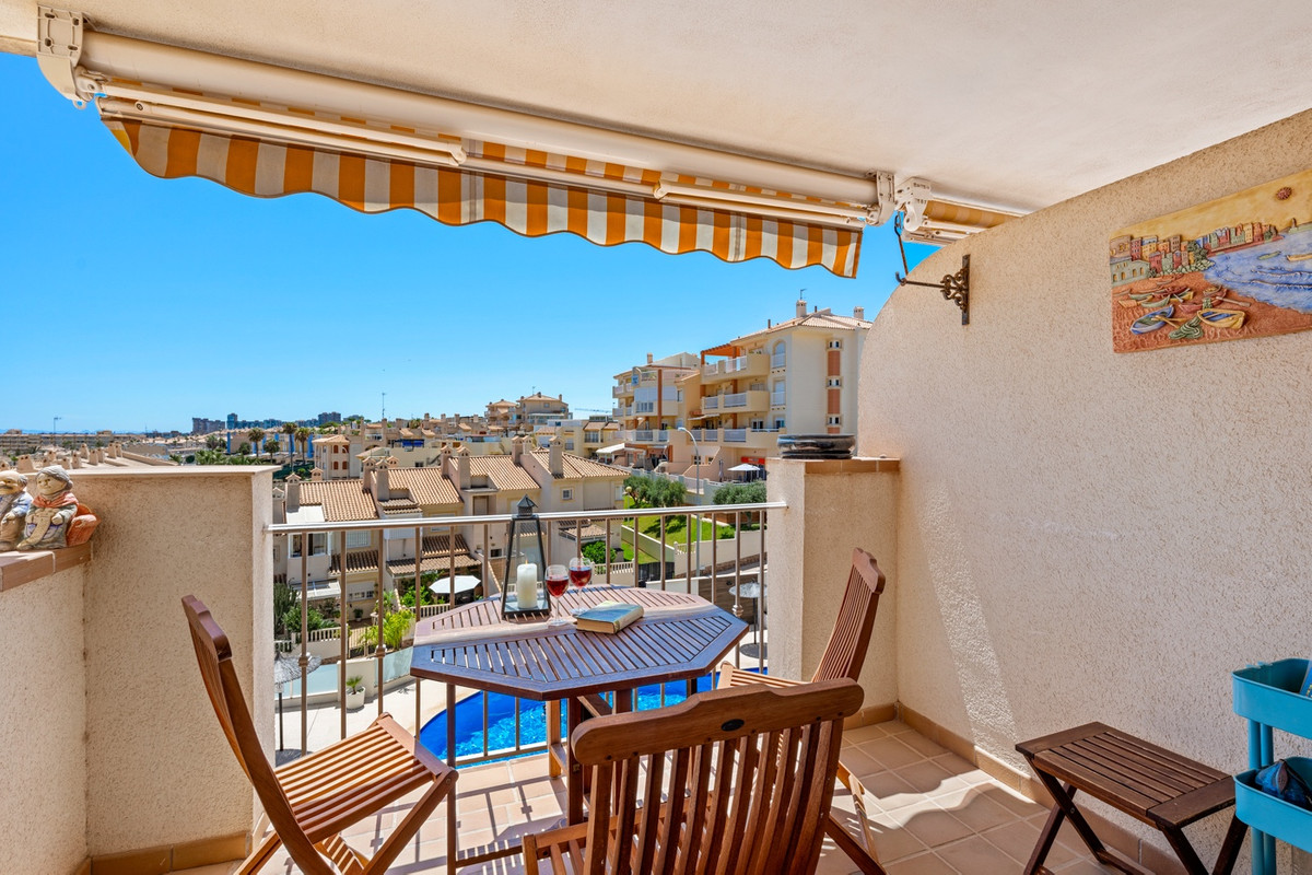 For sale - 3 Bedroom 2 Bathroom Apartment in Cabo Roig  - Cabo Roig  - Alicante