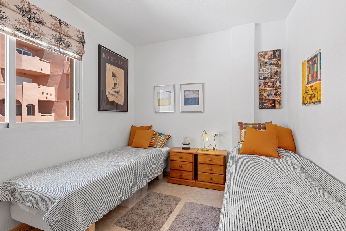 For sale - 3 Bedroom 2 Bathroom Apartment in Cabo Roig  - Cabo Roig  - Alicante
