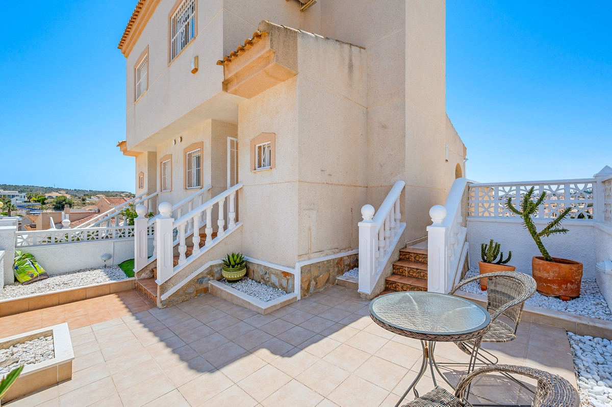 For sale - 3 Bedroom 2 Bathroom House - Semi-Detached House in Rojales - Ciudad Quesada  - Alicante