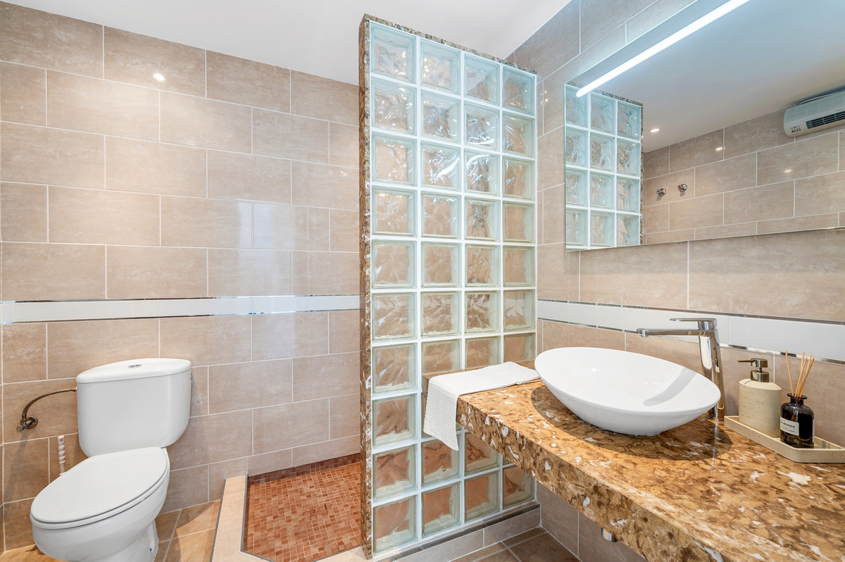 For sale - 3 Bedroom 2 Bathroom House - Semi-Detached House in Rojales - Ciudad Quesada  - Alicante